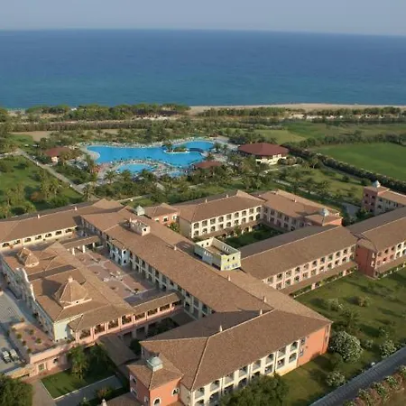 Club Marina 4*