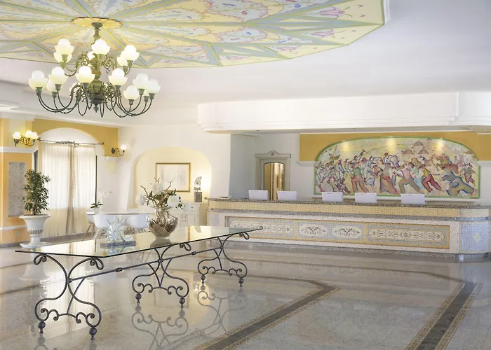 Hotell Club Marina 4*