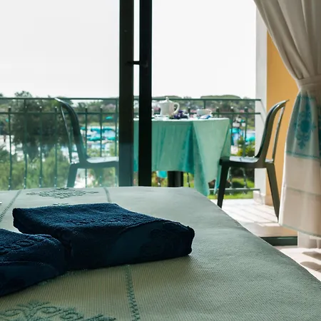 Club Marina 4*