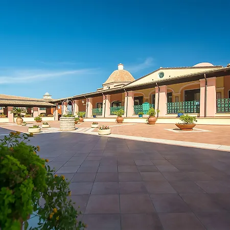 Hotel Club Marina 4*