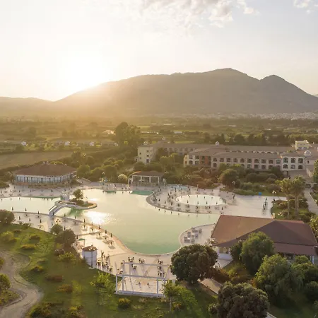 Club Marina Hotel