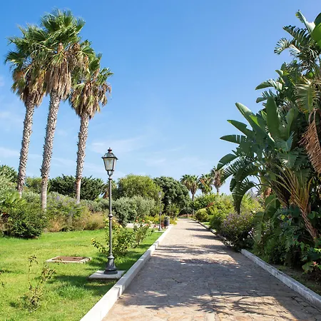 Club Marina 4* אורוסיי