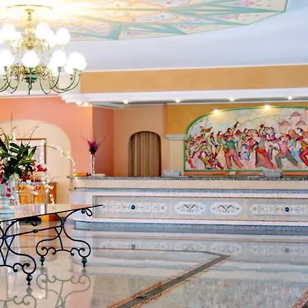Hotel Club Marina