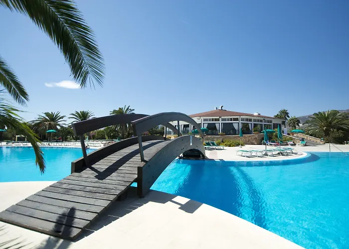 Club Marina Hotel