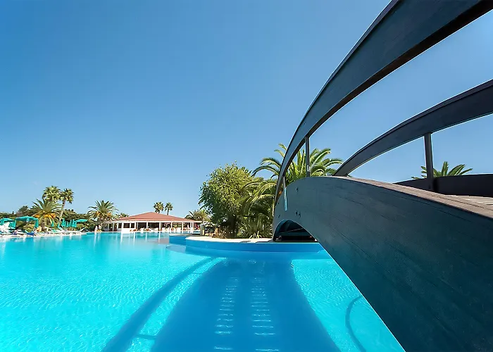 Club Marina Hotel