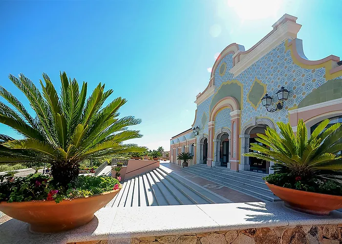 Club Marina 4*