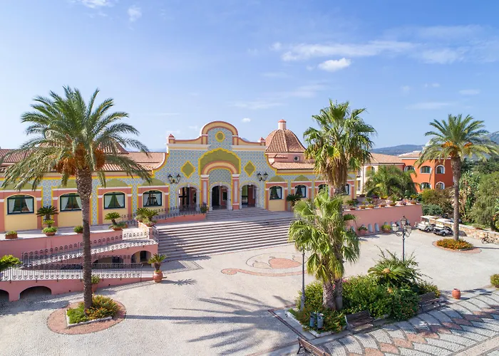 Club Marina 4*