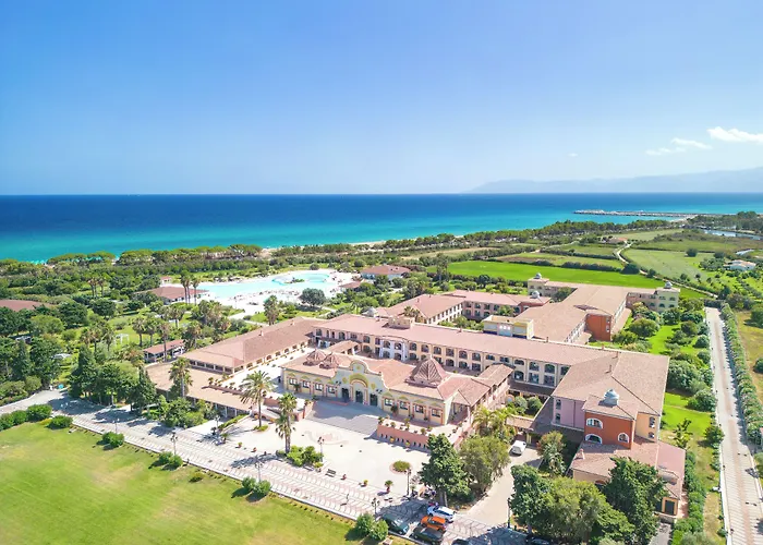 Club Marina Hotel